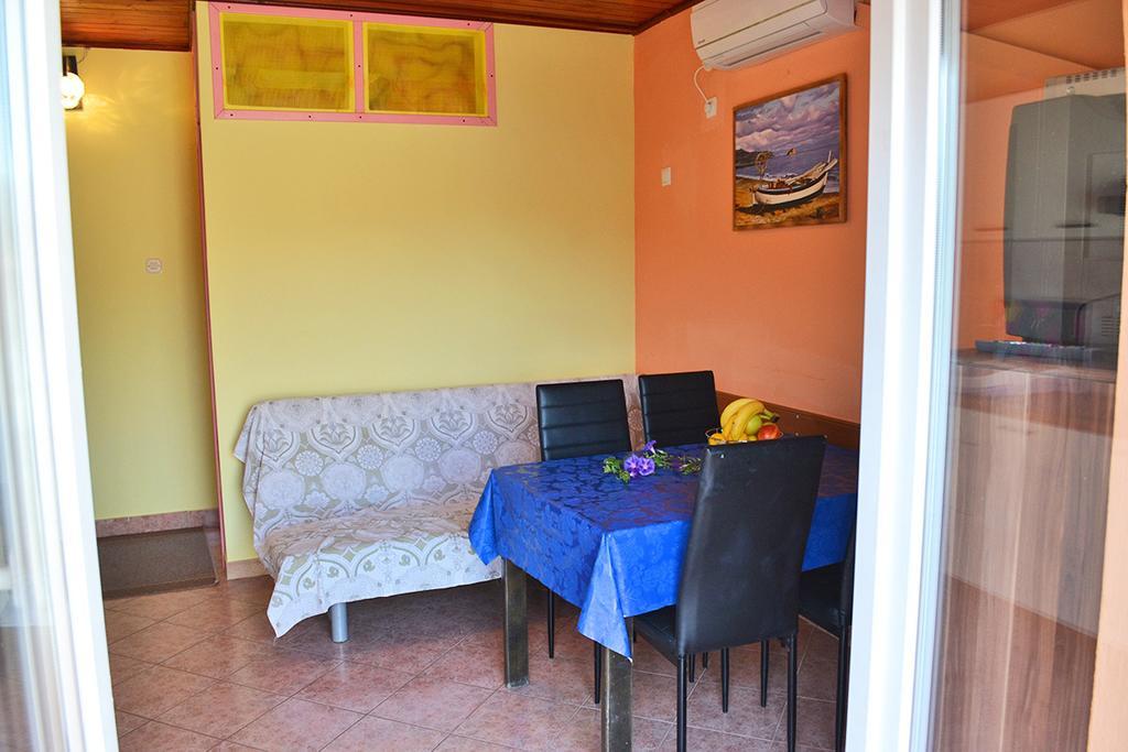 Apartmani Delfin Grebaštica Esterno foto