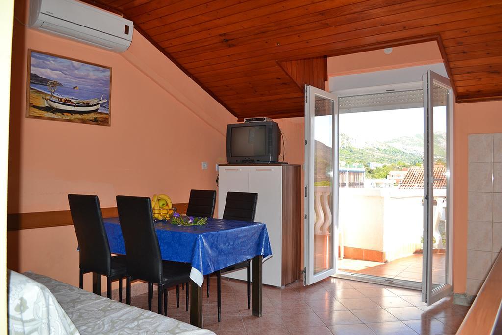 Apartmani Delfin Grebaštica Esterno foto
