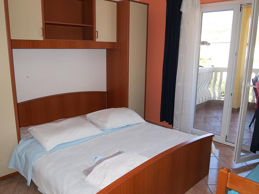 Apartmani Delfin Grebaštica Esterno foto
