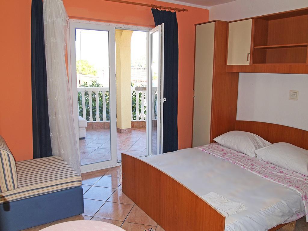 Apartmani Delfin Grebaštica Esterno foto