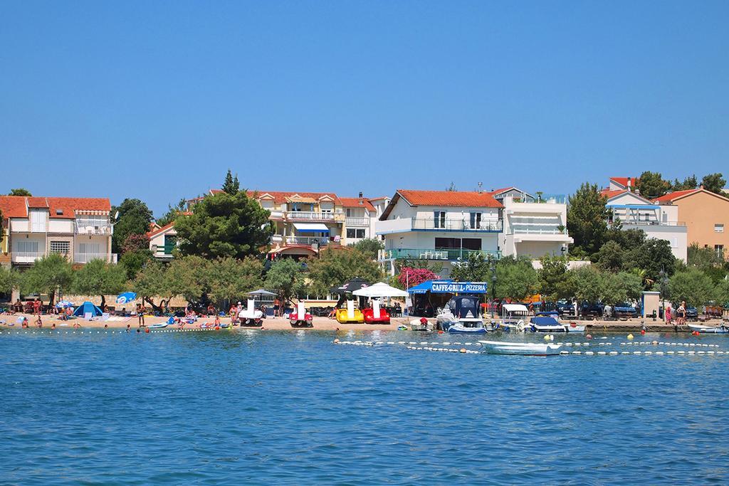 Apartmani Delfin Grebaštica Esterno foto